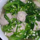 菠菜汆丸子